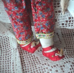 ADA LUM GIRL RED_09